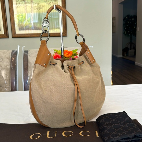 Authentic Gucci Hobo bag - Picture 1 of 15